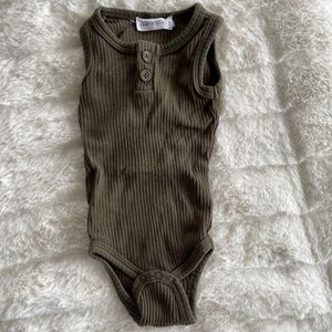 Jamie Kay, tank onesie